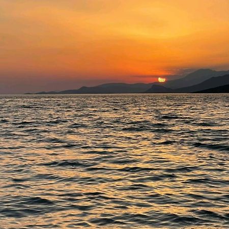 Ψάθα Παραλία Villa ภายนอก รูปภาพ